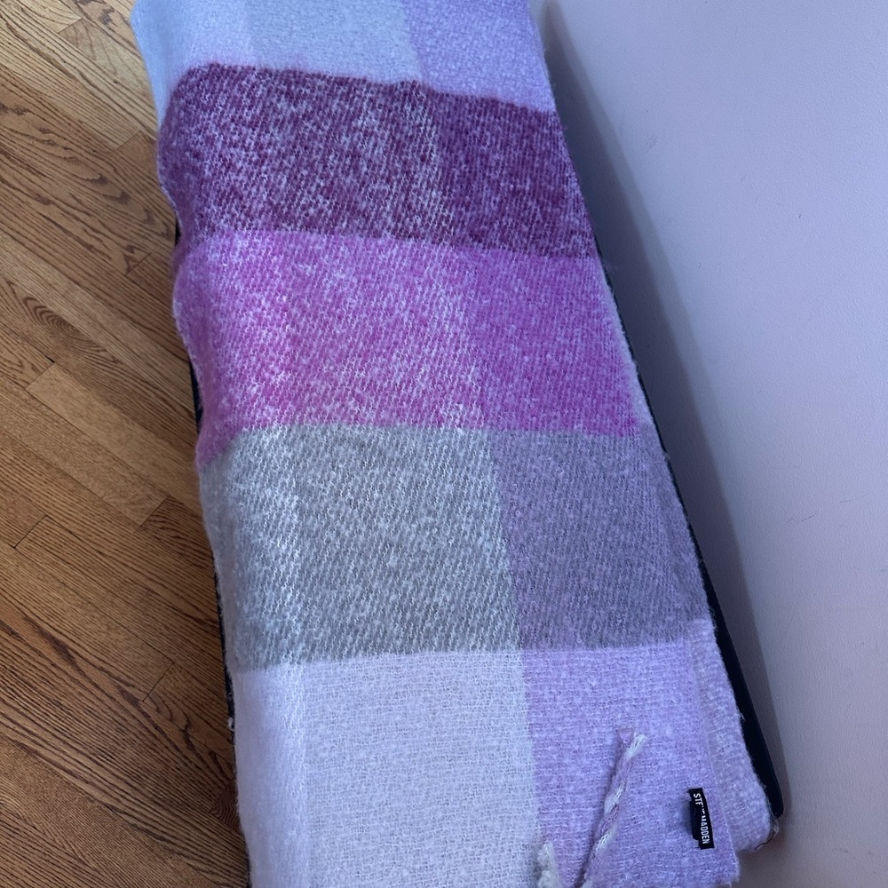 Steve Madden oversized scarf
